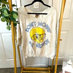 Looney Tunes 3/4 length sleeve sweatshirt.